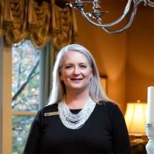 Meet your Posher, Lori